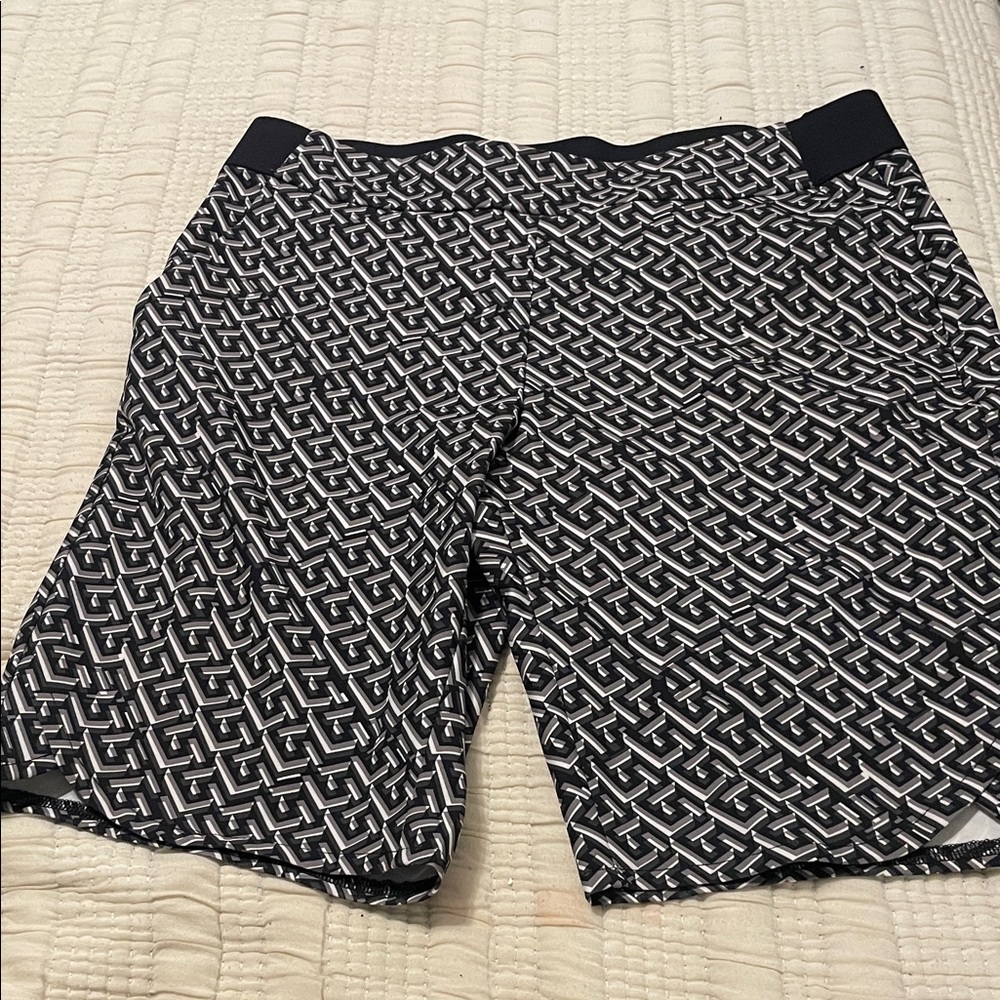 Greg Norman Collection Black Shorts